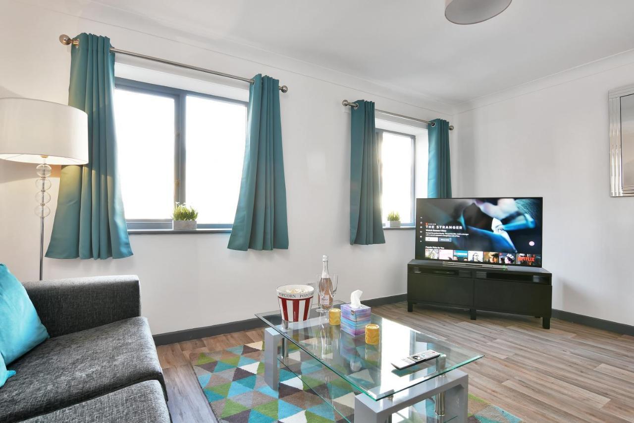 Xclusive Living Stay In City Centre, Kings Court เบอร์มิงแฮม ภายนอก รูปภาพ