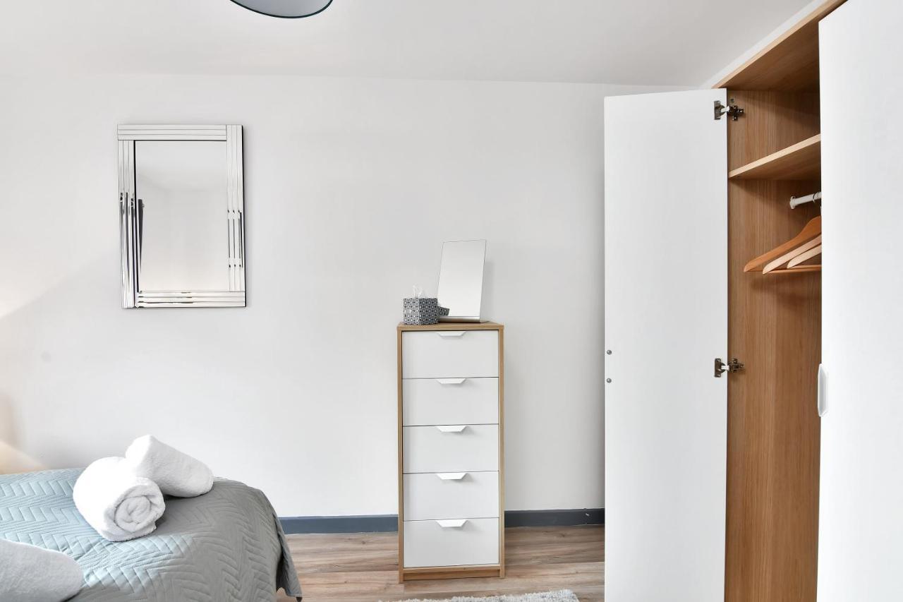 Xclusive Living Stay In City Centre, Kings Court เบอร์มิงแฮม ภายนอก รูปภาพ